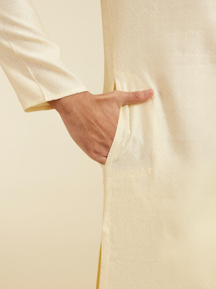 Diwas Men Cream White Honeycomb Patterned Kurta
