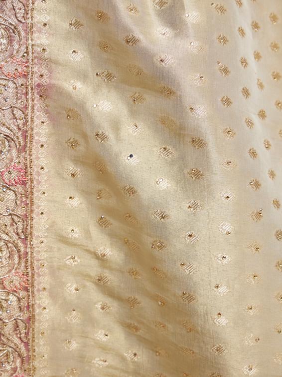 Twamev Women Purple Magic Tissue Saree