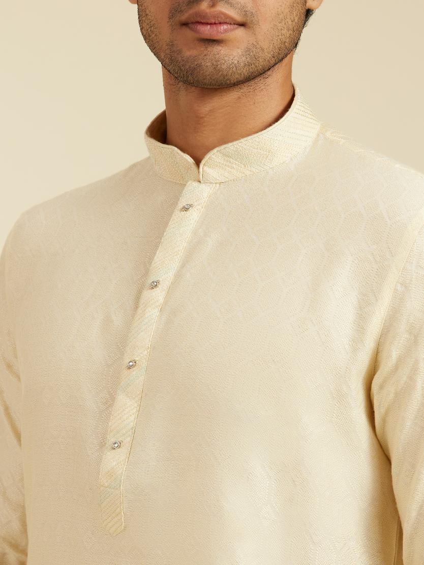 Diwas Men Cream White Honeycomb Patterned Kurta