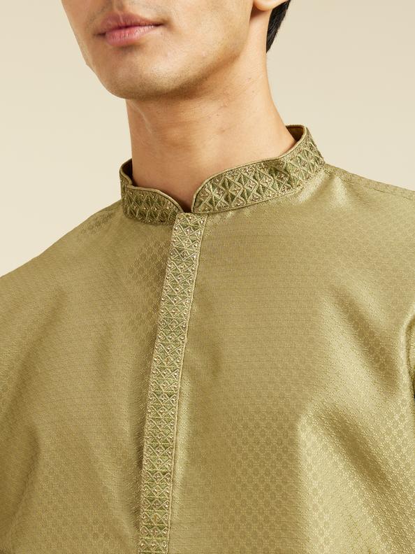 Diwas Men Olive Green Lattice Patterned Kurta with Embroidered Neckline