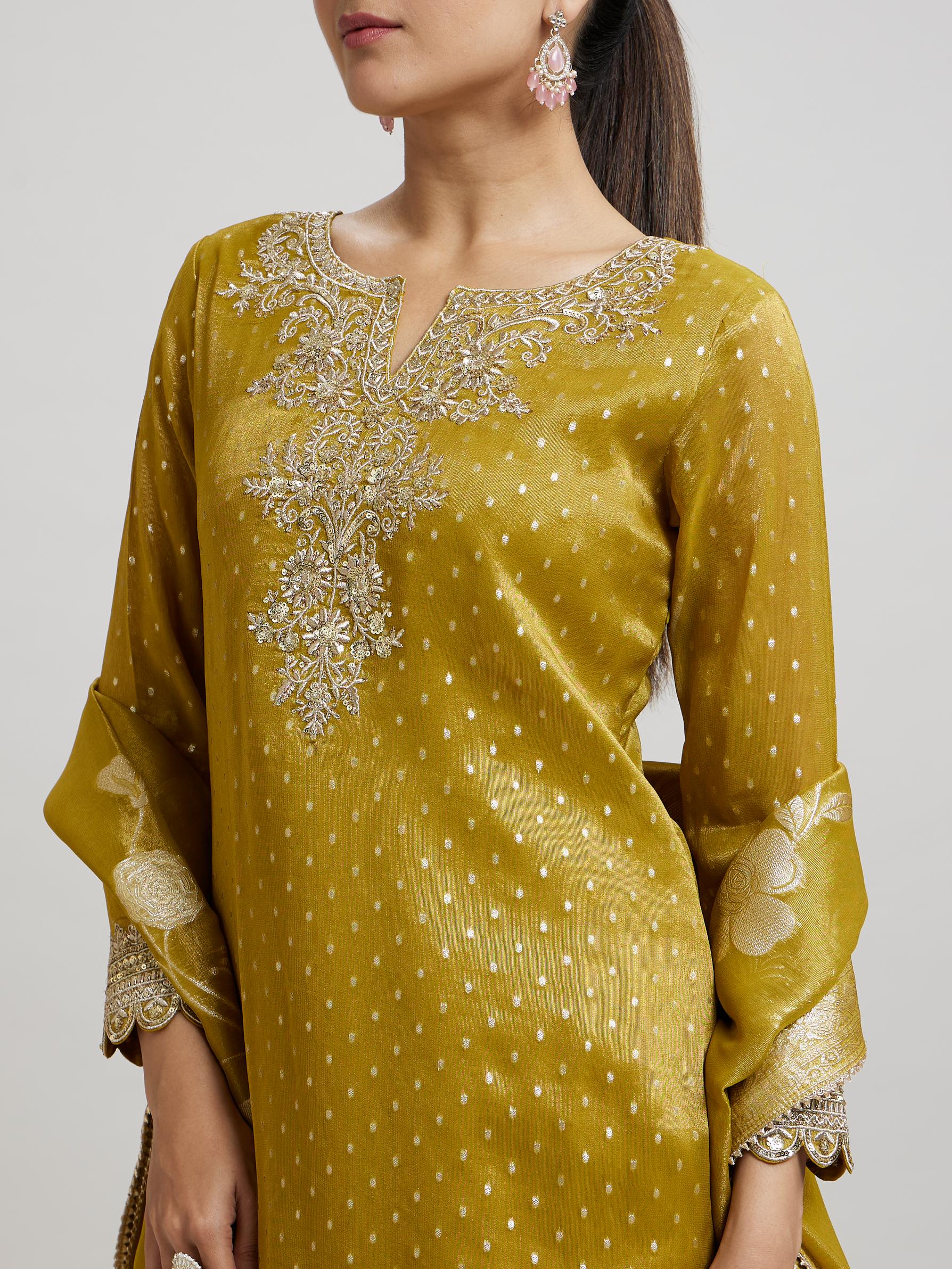 Twamev Women Enchanted Emerald Green Stitched Suit