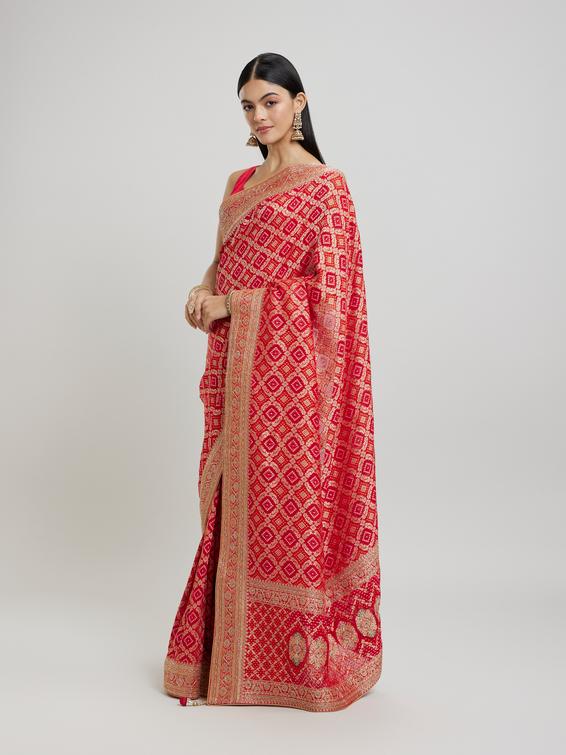 Twamev Women Lustrous Georgette Red Saree