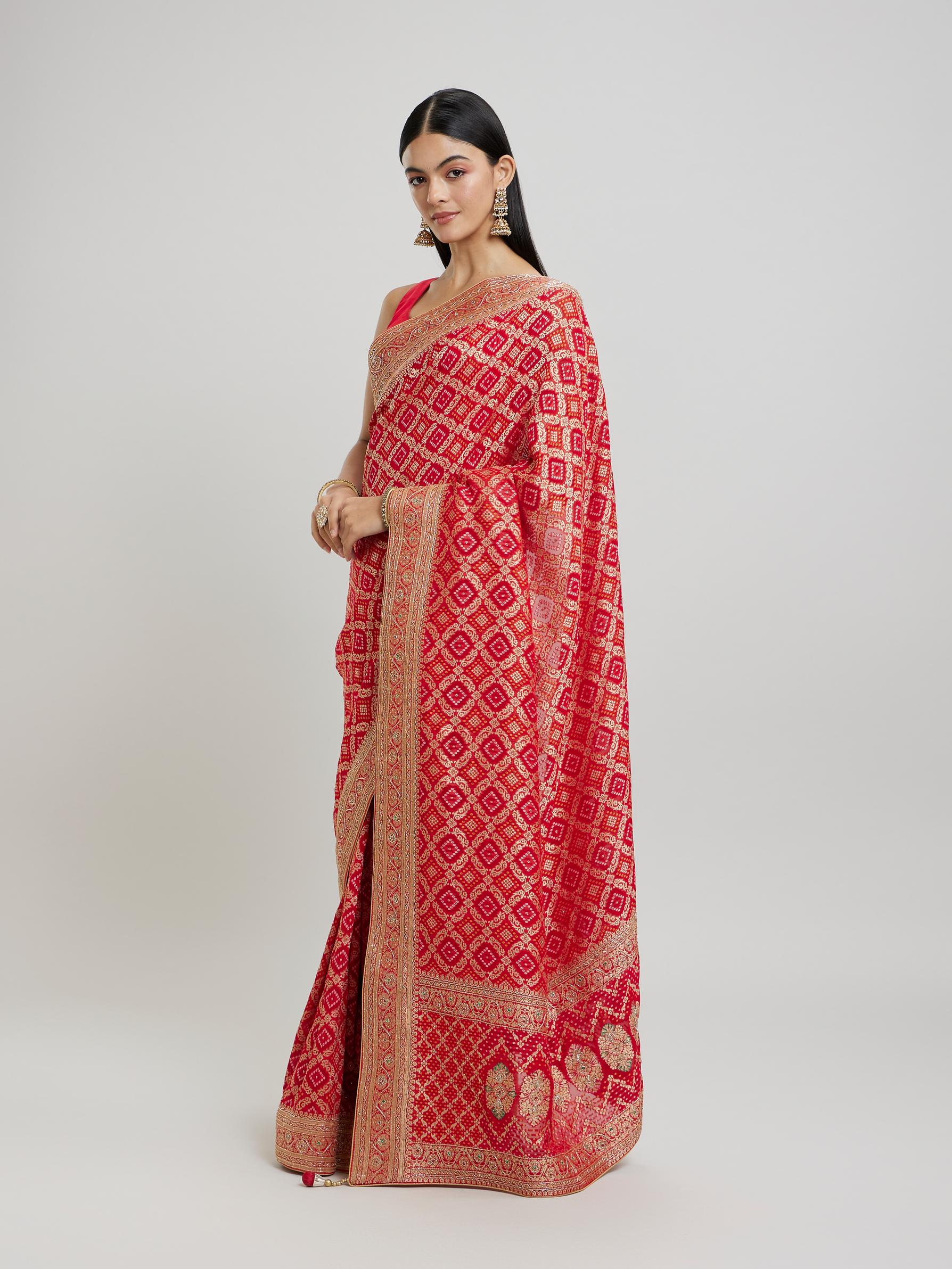 Twamev Women Lustrous Georgette Red Saree