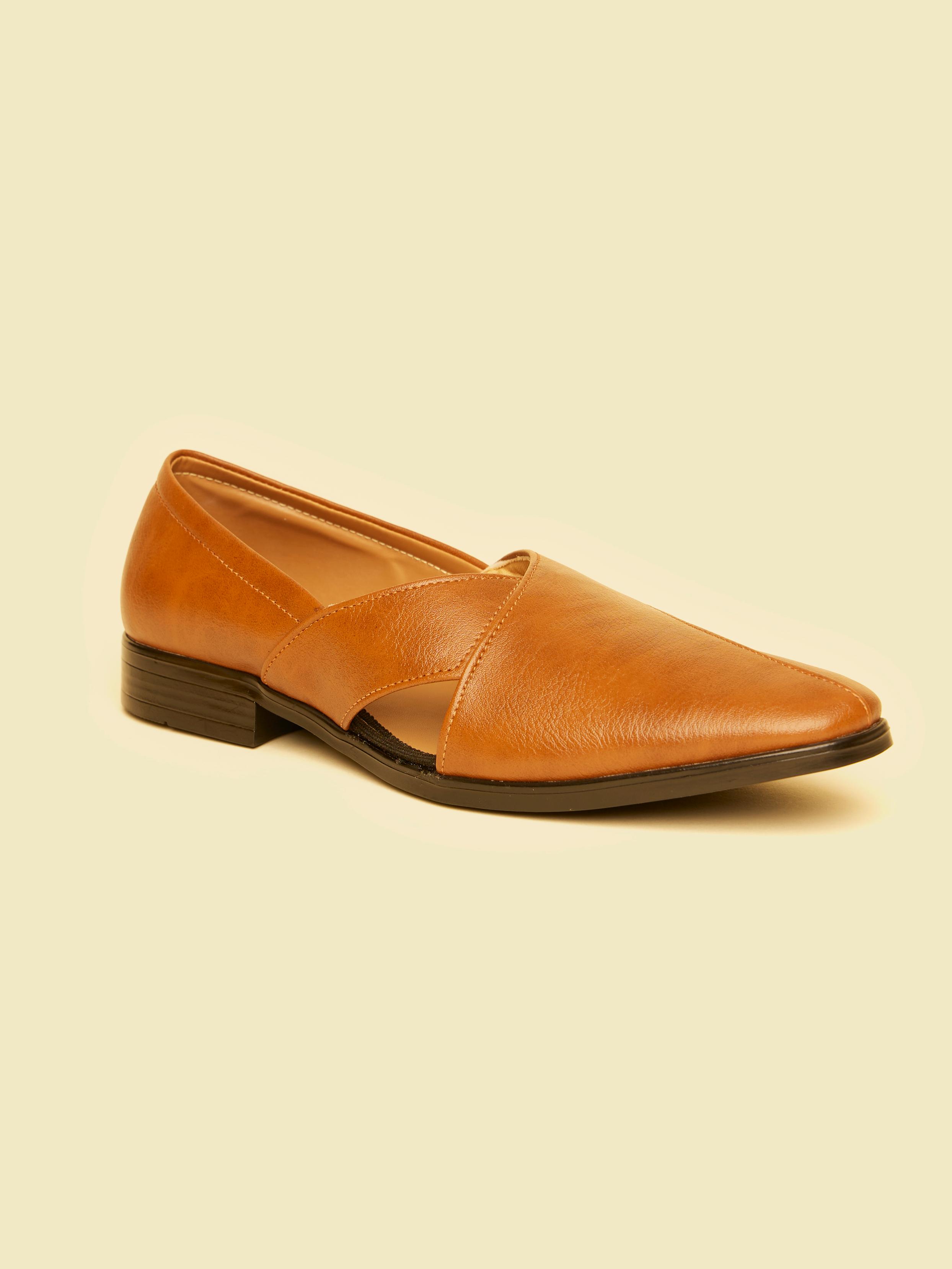 Twamev Men Regal Dark Brown Juti