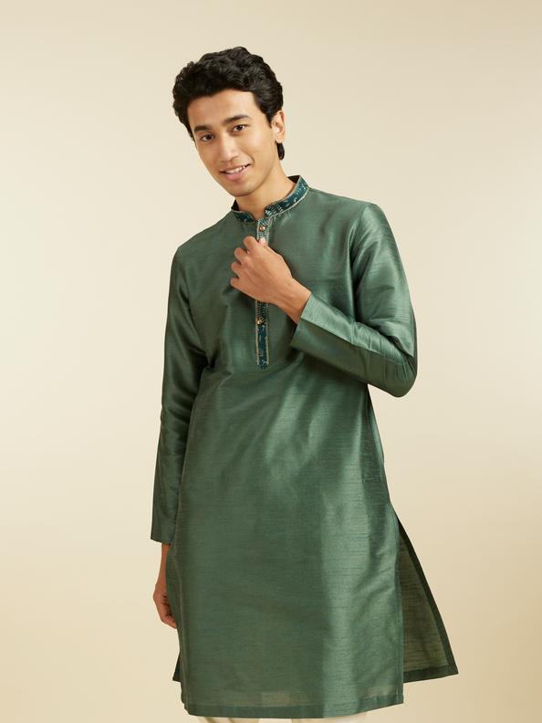 Diwas Men Bottle Green Plain Kurta with Embroidered Neckline