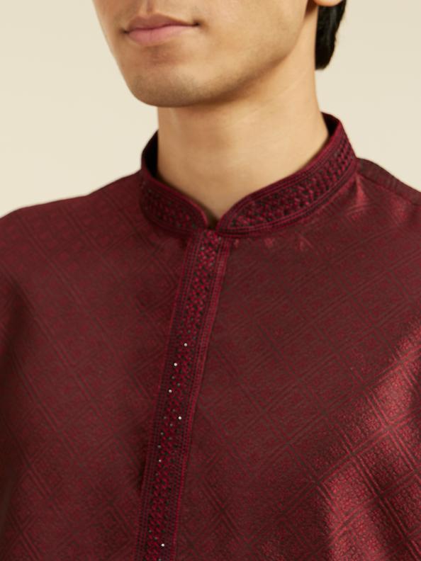Diwas Men Maroon Red Grid Patterned Kurta with Embroidered Neckline
