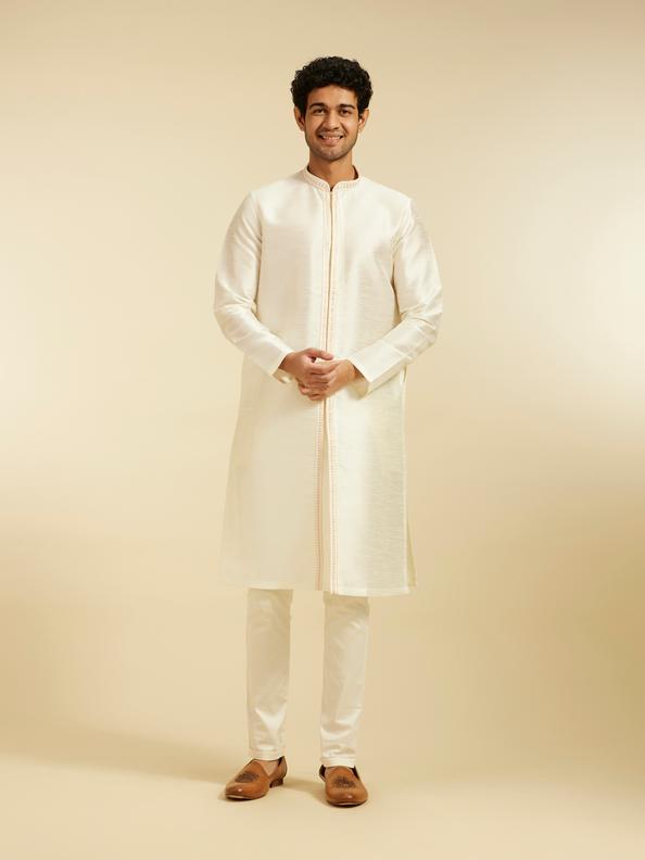 Diwas Men Warm White Plain Classic Kurta with Embroidered Placket