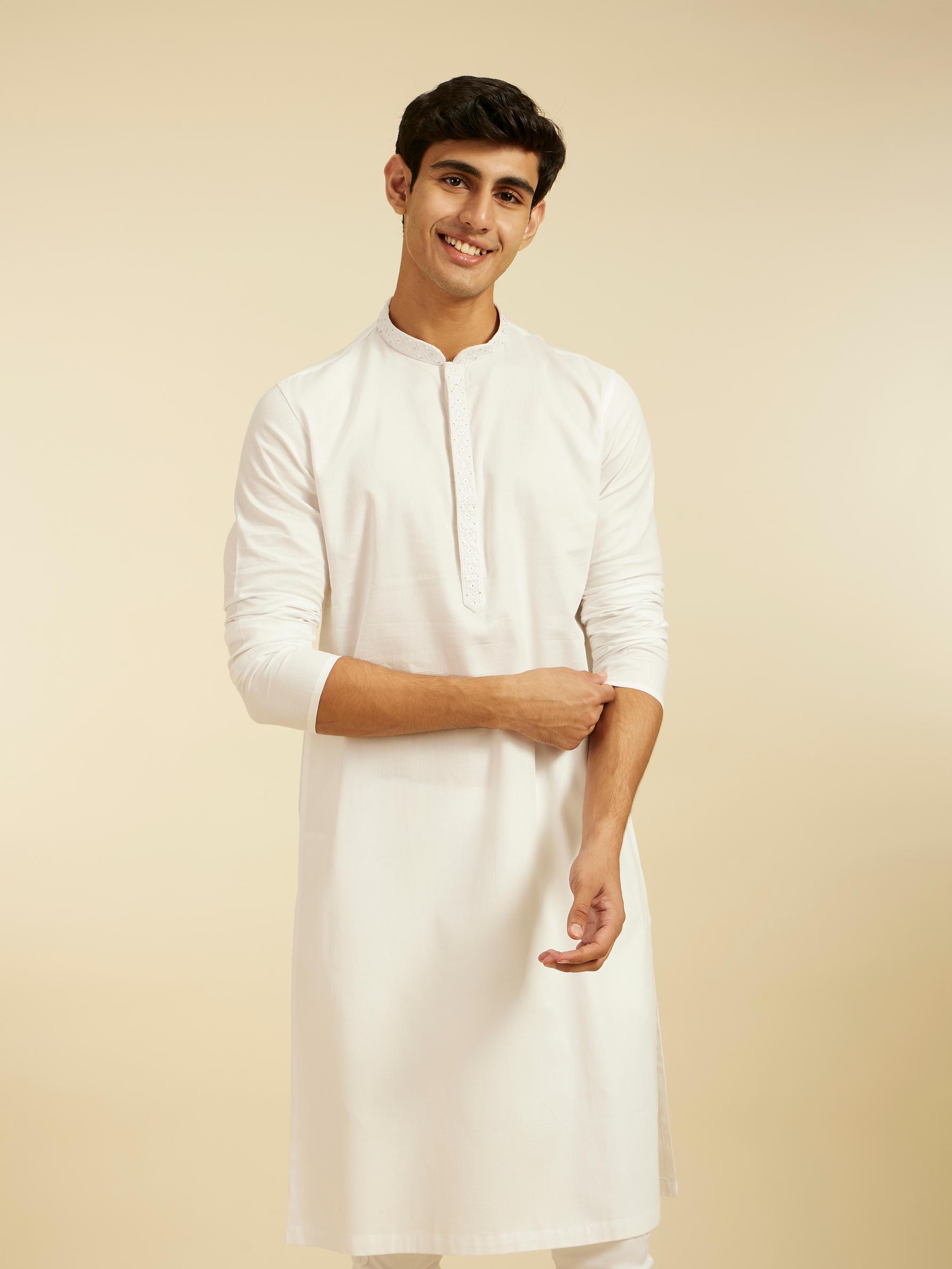 Diwas Men Ice White Plain Classic Kurta with Embroidered Placket