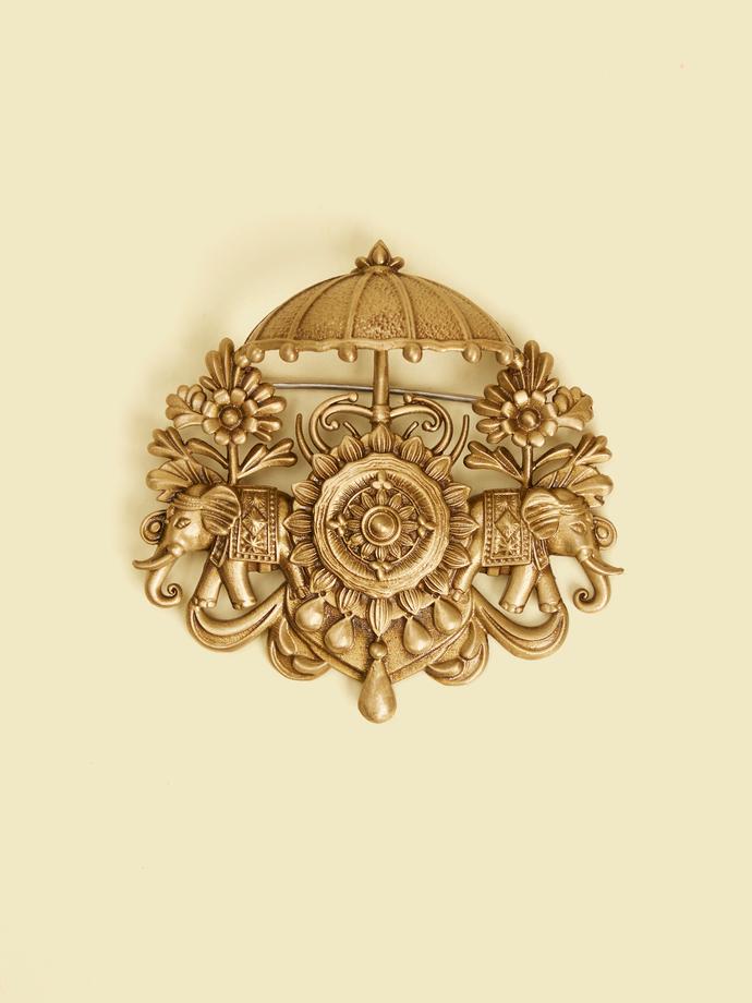 Twamev Men Beige Elegant Brooch