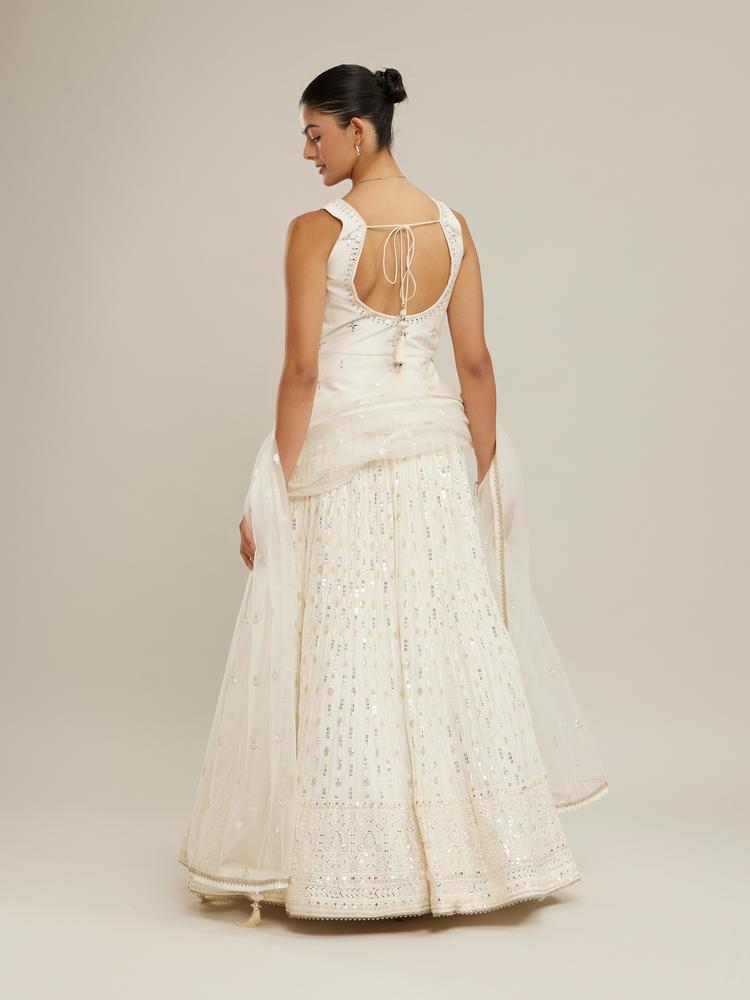 Twamev Women Dazzling Cream Lehenga