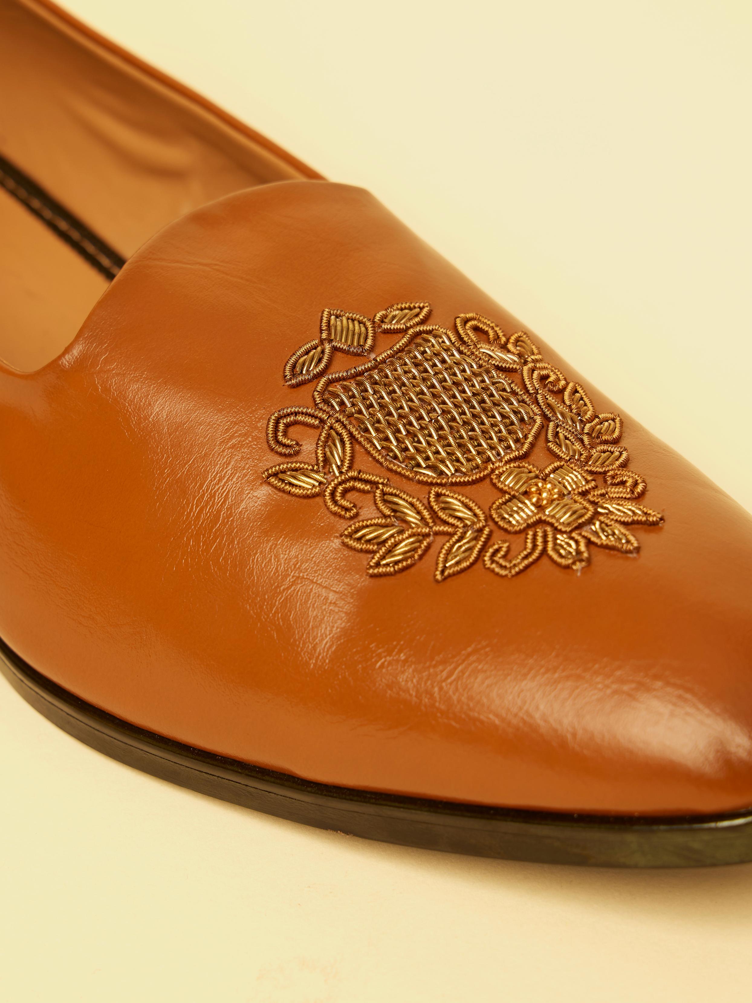 Twamev Men Tan Brown Diamond Patterned Loafer Style Shoes