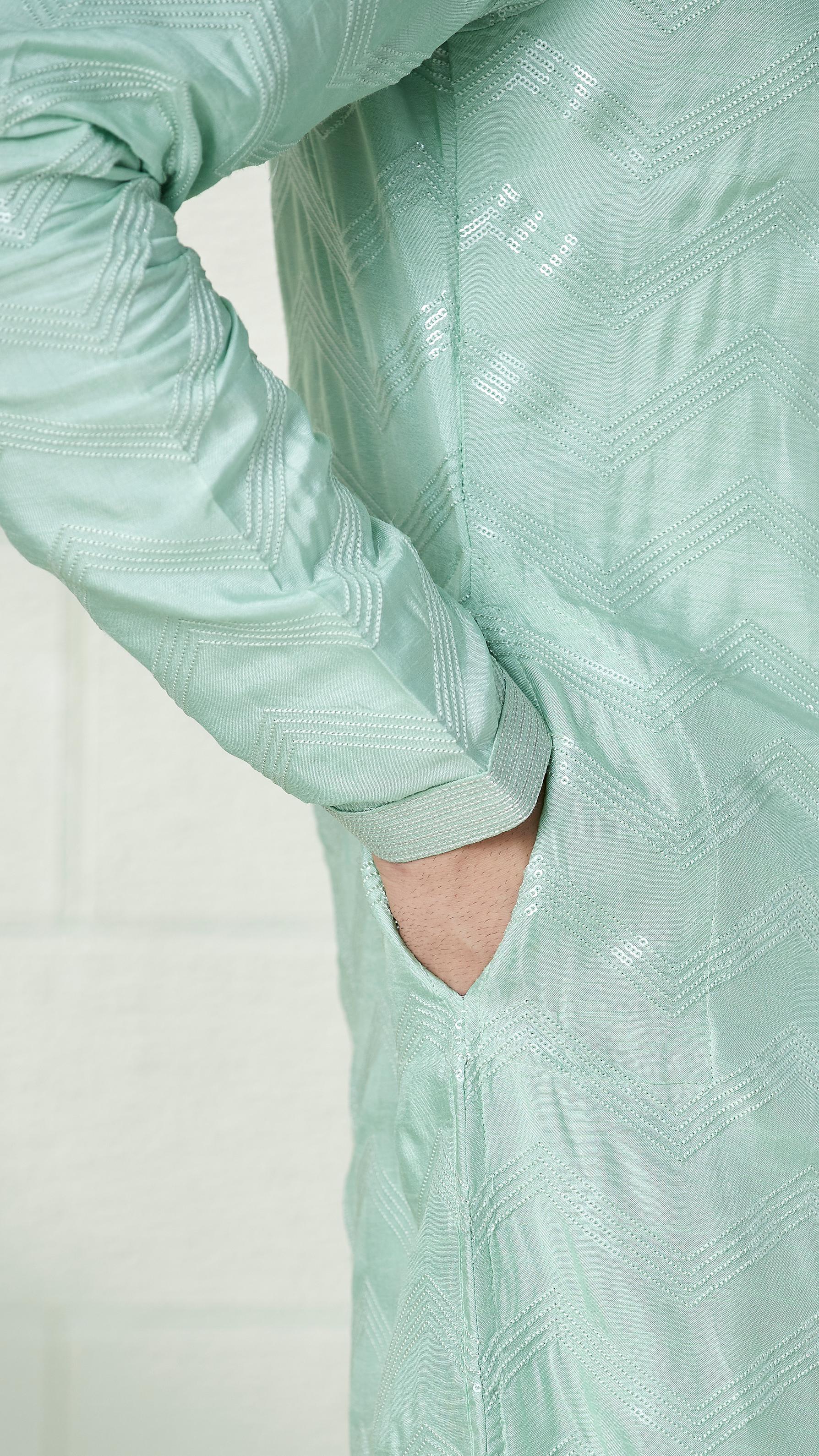 Twamev Men Seafoam Green Chevron Patterned Kurta Set
