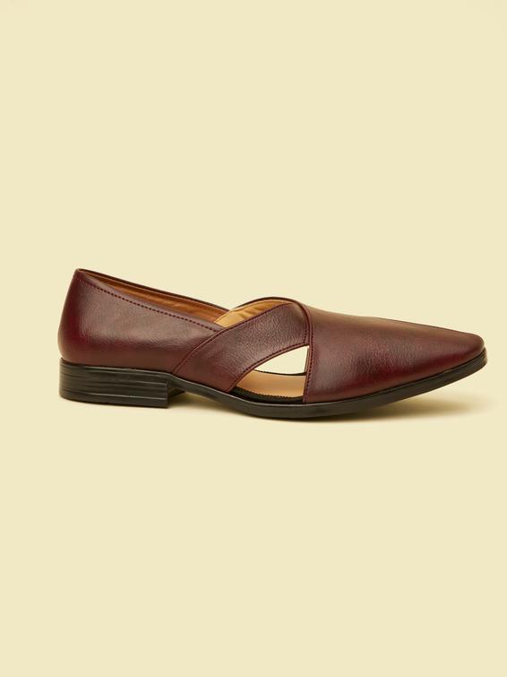 Twamev Men Wine Peshawari Juttis