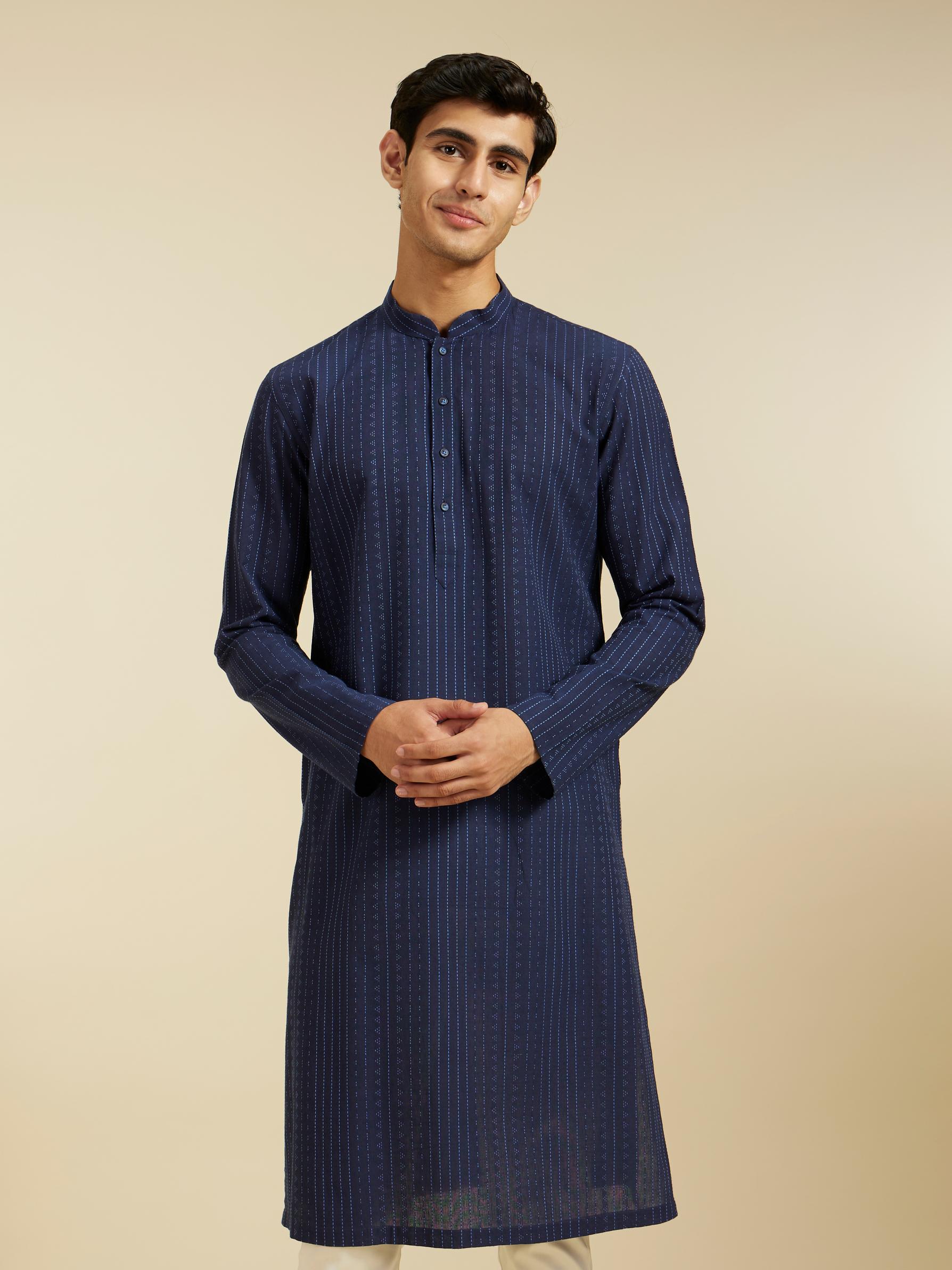 Diwas Men Indigo Blue Linear Patterned Kurta