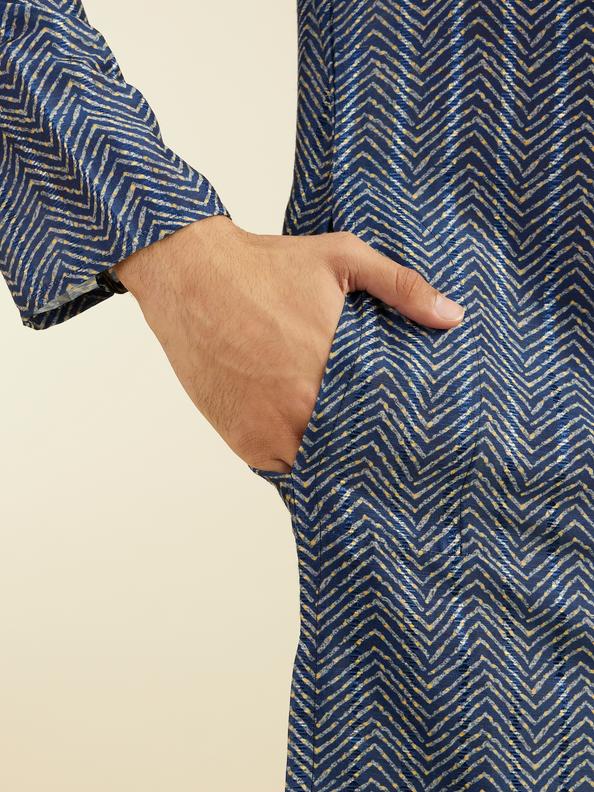 Diwas Men Oxford Blue Chevron Printed Kurta