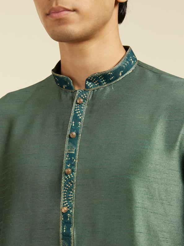 Diwas Men Bottle Green Plain Kurta with Embroidered Neckline