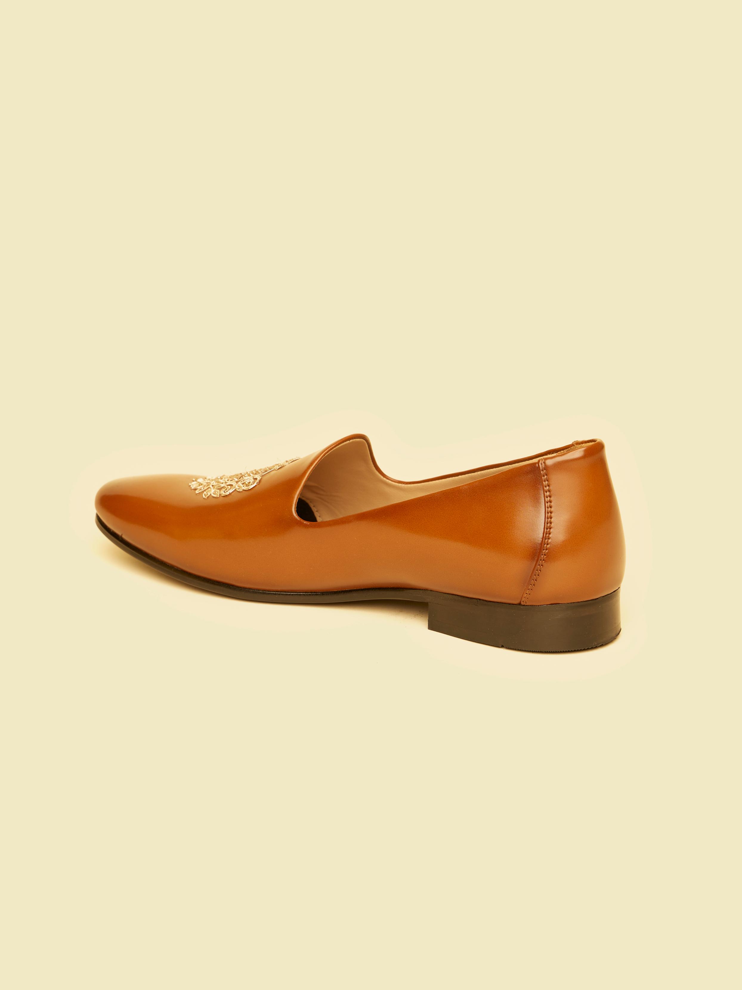 Twamev Men Classic Brown Juti
