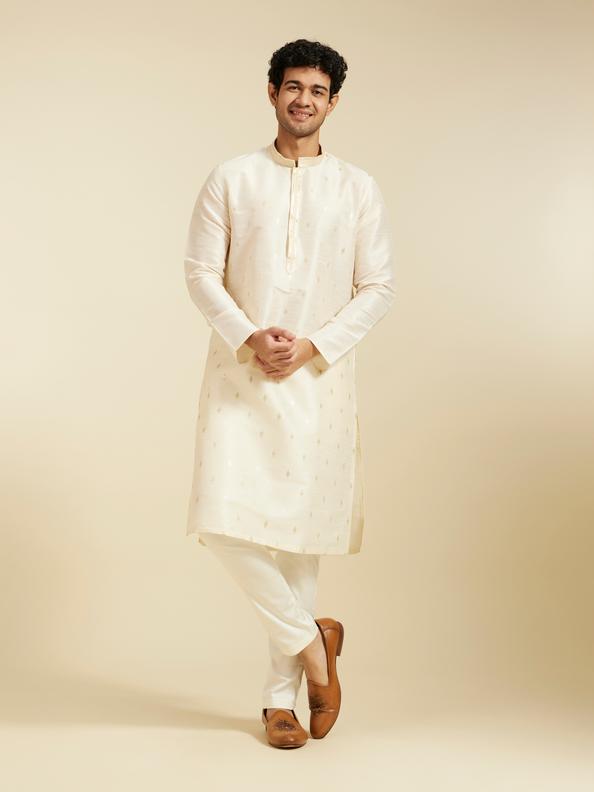 Diwas Men Cream White Buta Patterned Kurta with Sequinned Neckline