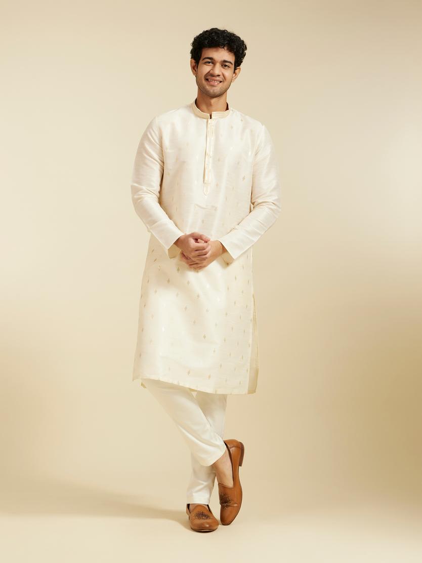 Diwas Men Cream White Buta Patterned Kurta with Sequinned Neckline