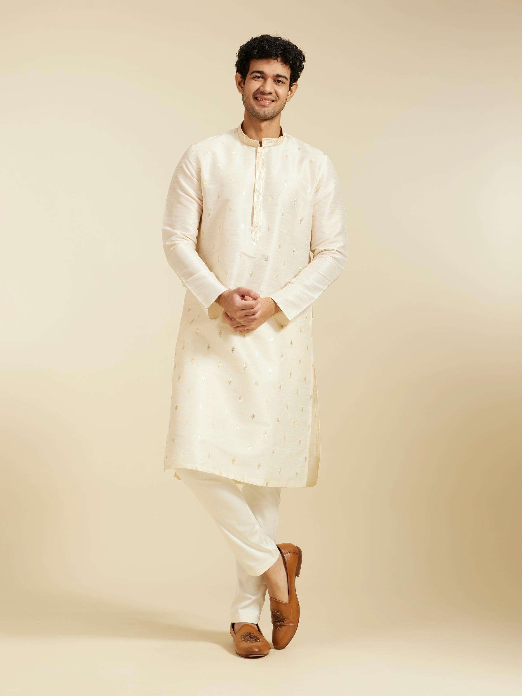 Diwas Men Cream White Buta Patterned Kurta with Sequinned Neckline