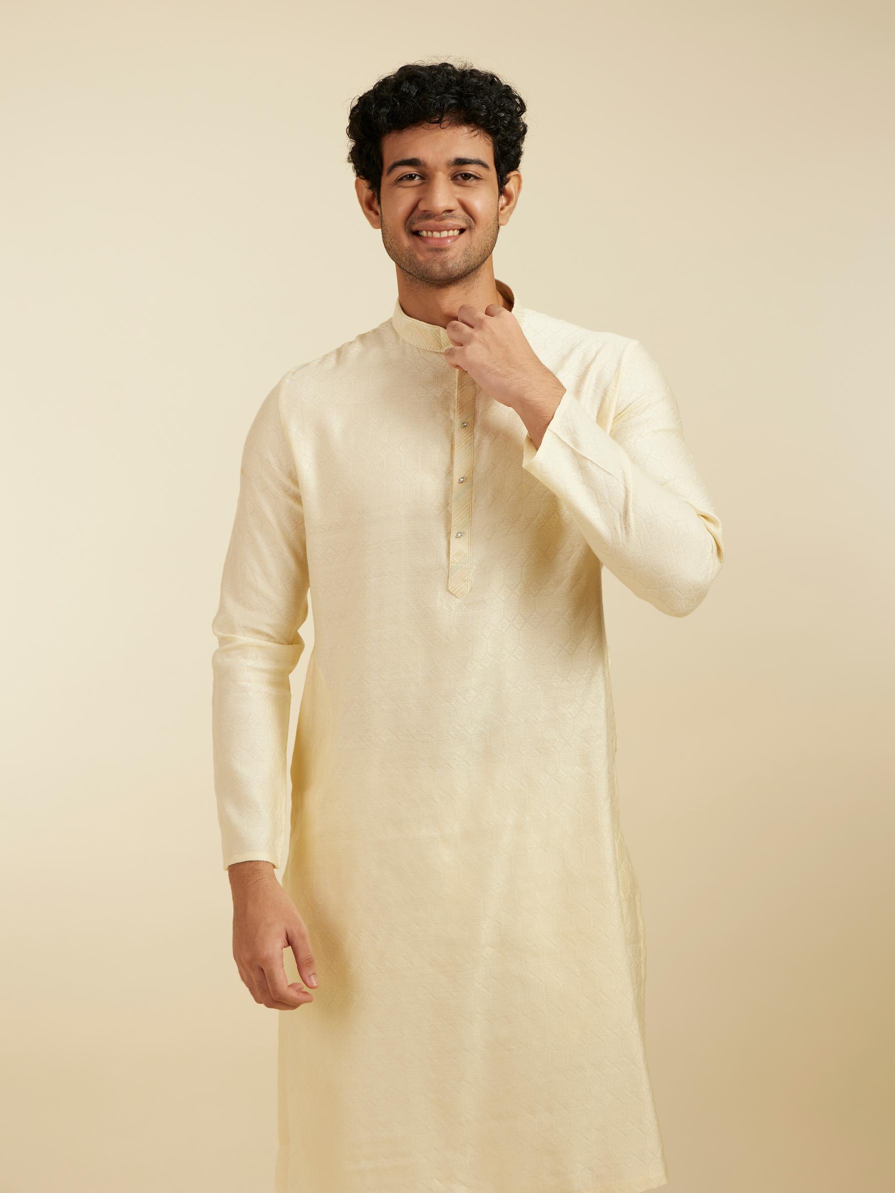 Diwas Men Cream White Honeycomb Patterned Kurta