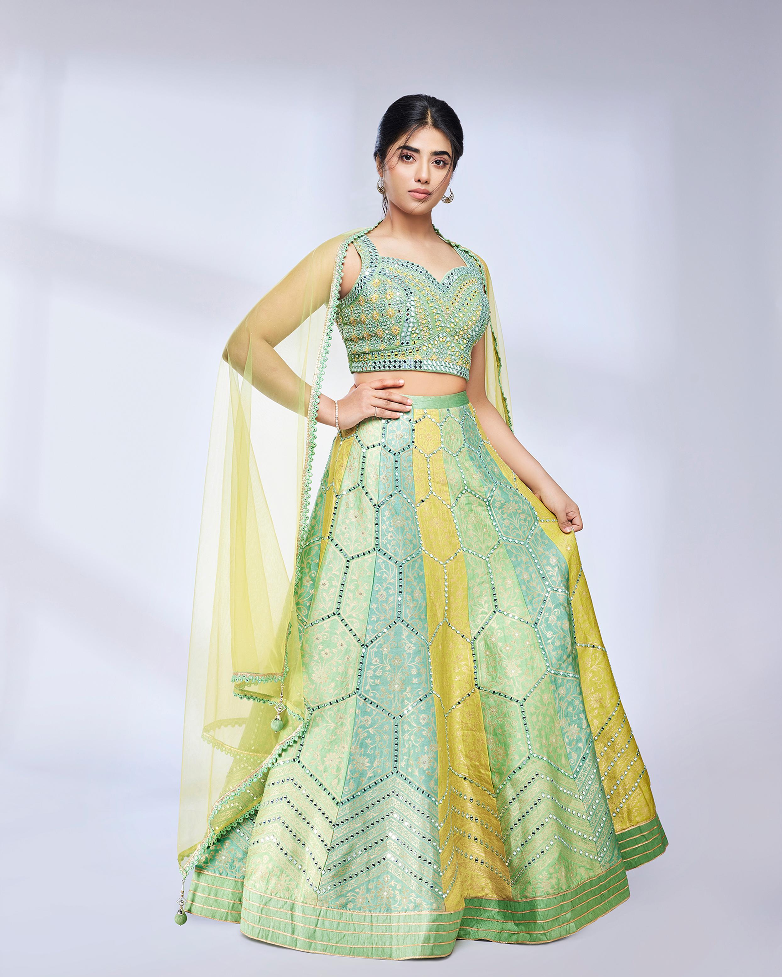 Twamev Women Yellow and Pista Green Bel Buti Hexagon Patterned Skirt Top
