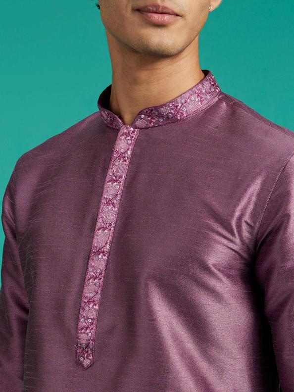 Diwas Men Lilac Shadow Plain Kurta with Embroidered Neckline