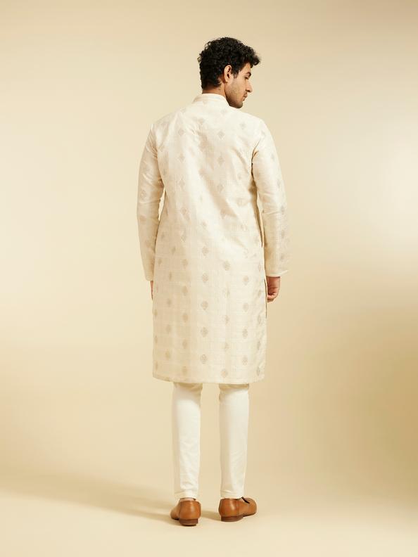 Diwas Men Cream White Diamond Patterned Kurta with Potli Buttons