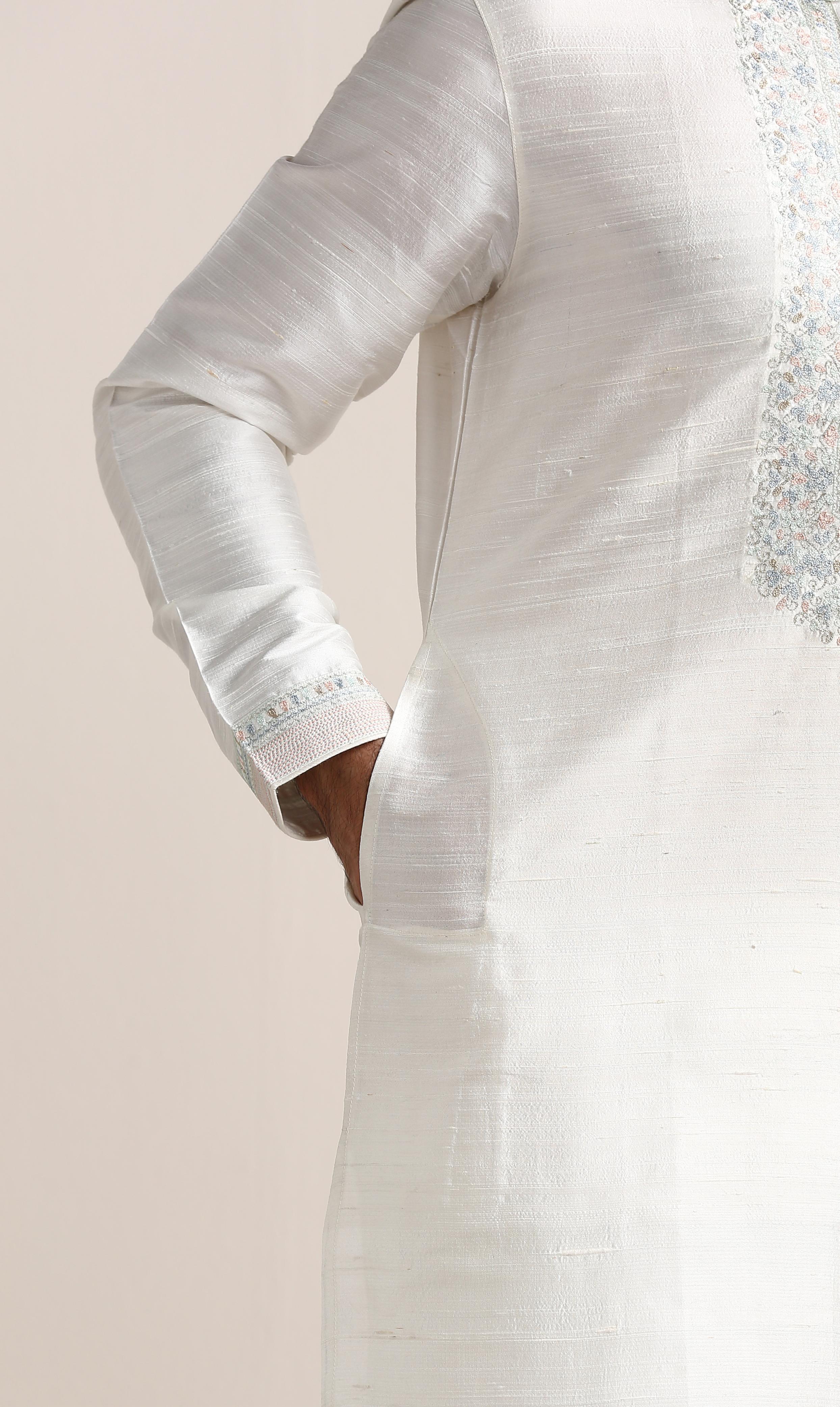 Twamev Men Pure White Embroidered Neck Kurta Set