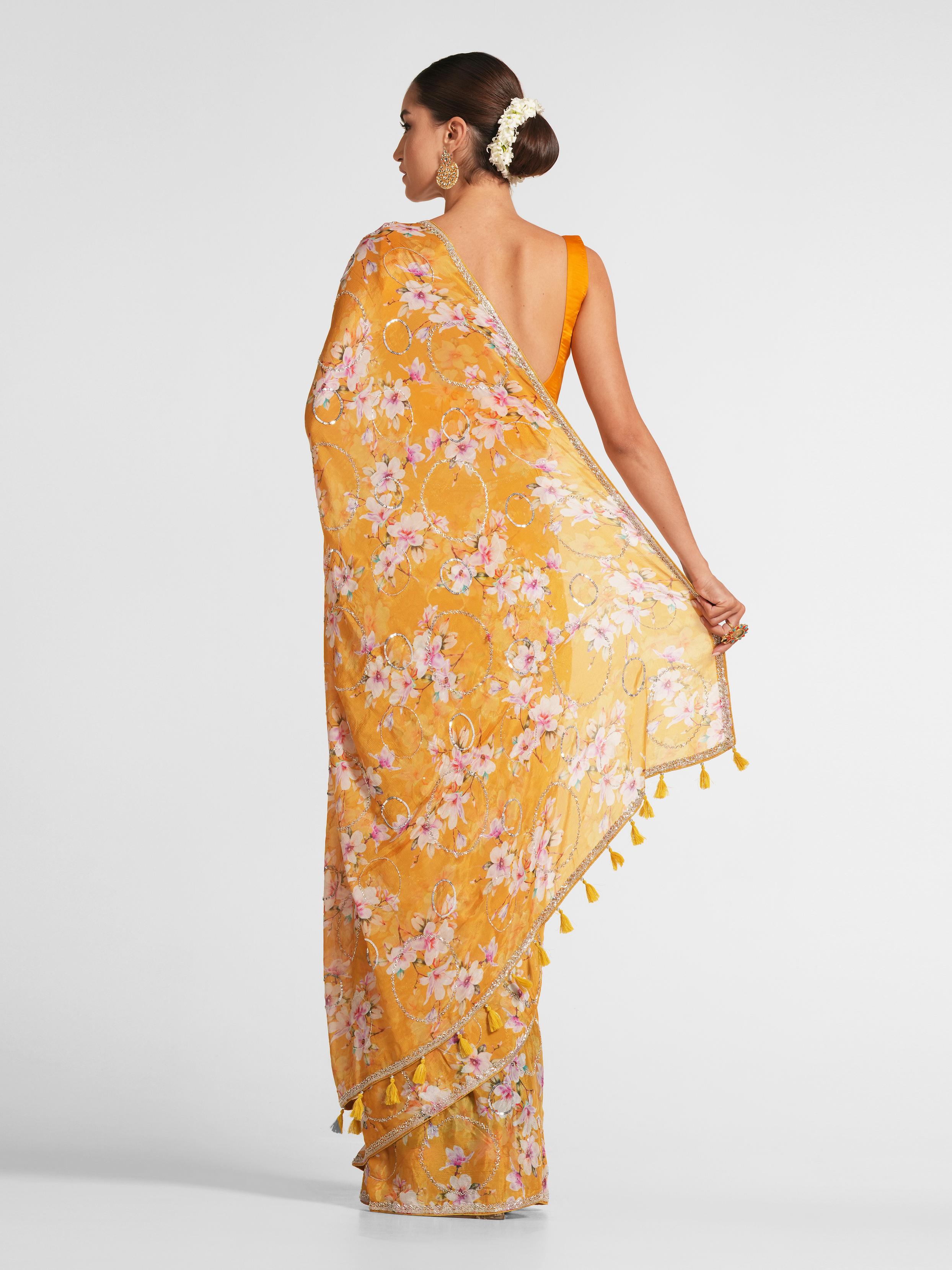Twamev Women Vivacious Yellow Georgette Saree