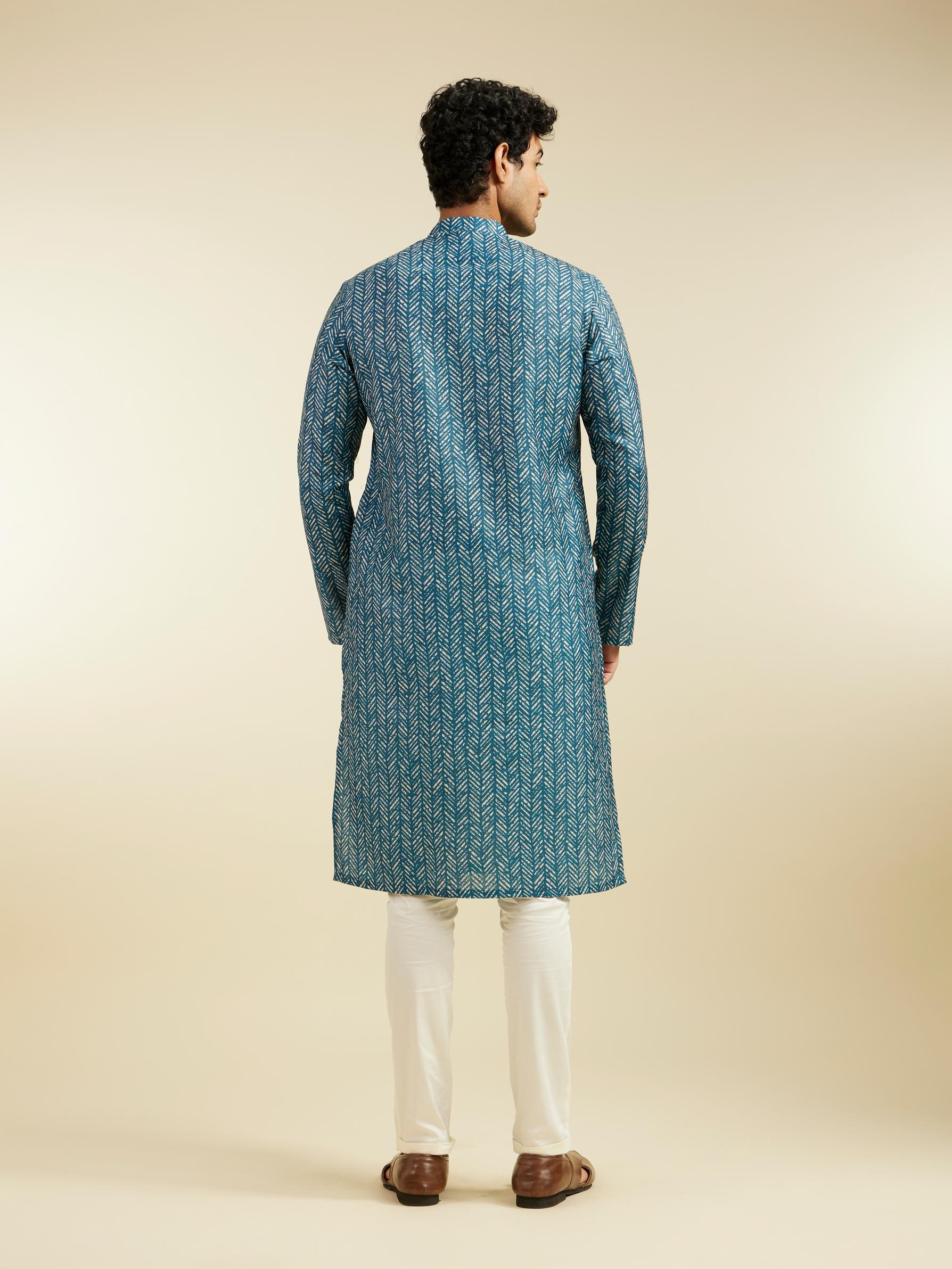 Diwas Men Teal Green Chevron Printed Kurta