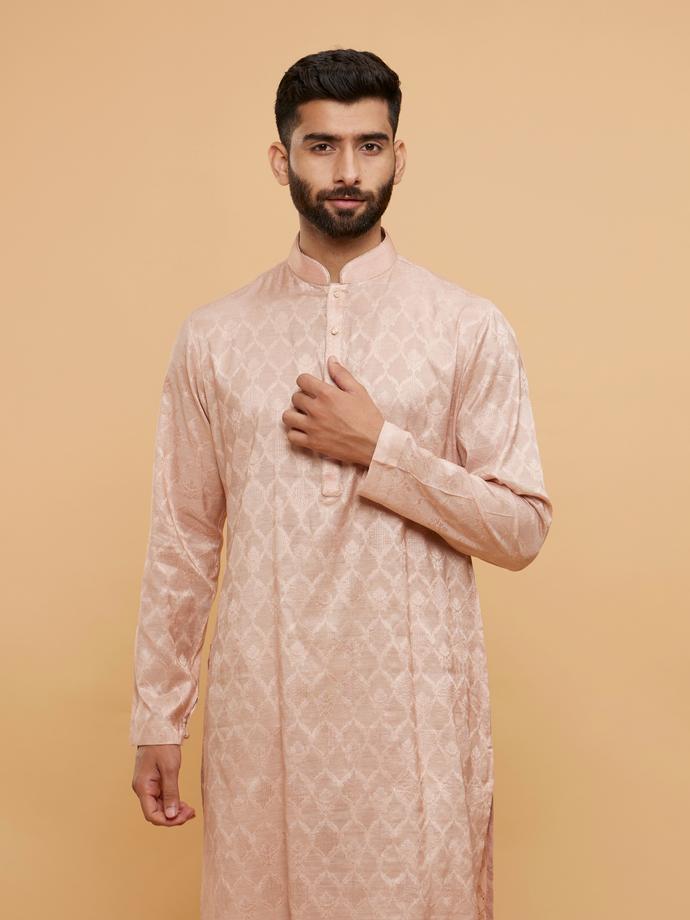 Twamev Men Pale Peach Ogee Patterned Kurta Set