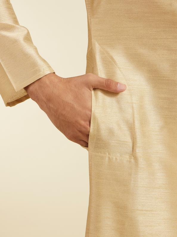 Diwas Men Cream Beige Kurta With Embroidered Neckline