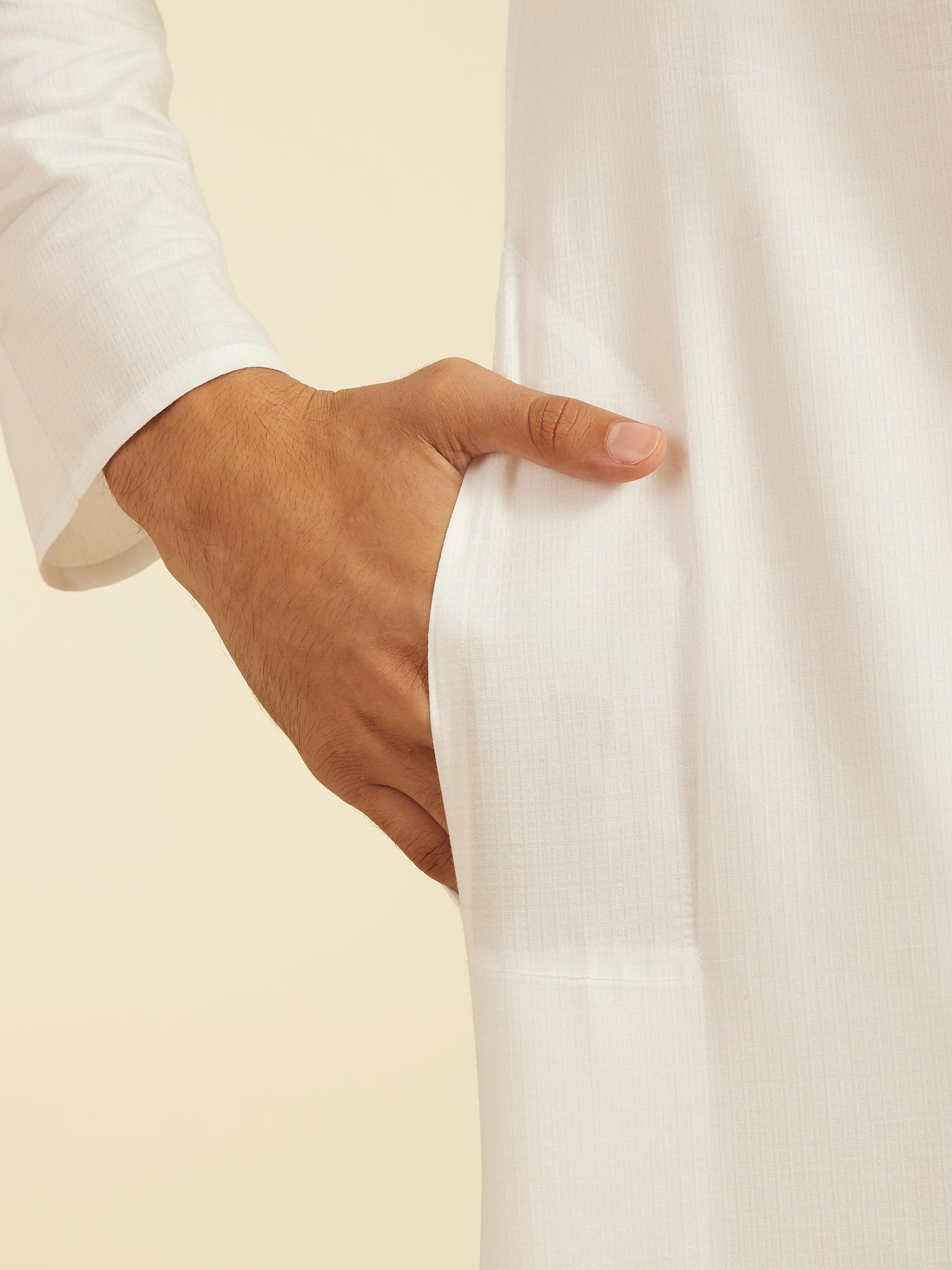 Diwas Men Ice White Plain Classic Kurta with Embroidered Placket