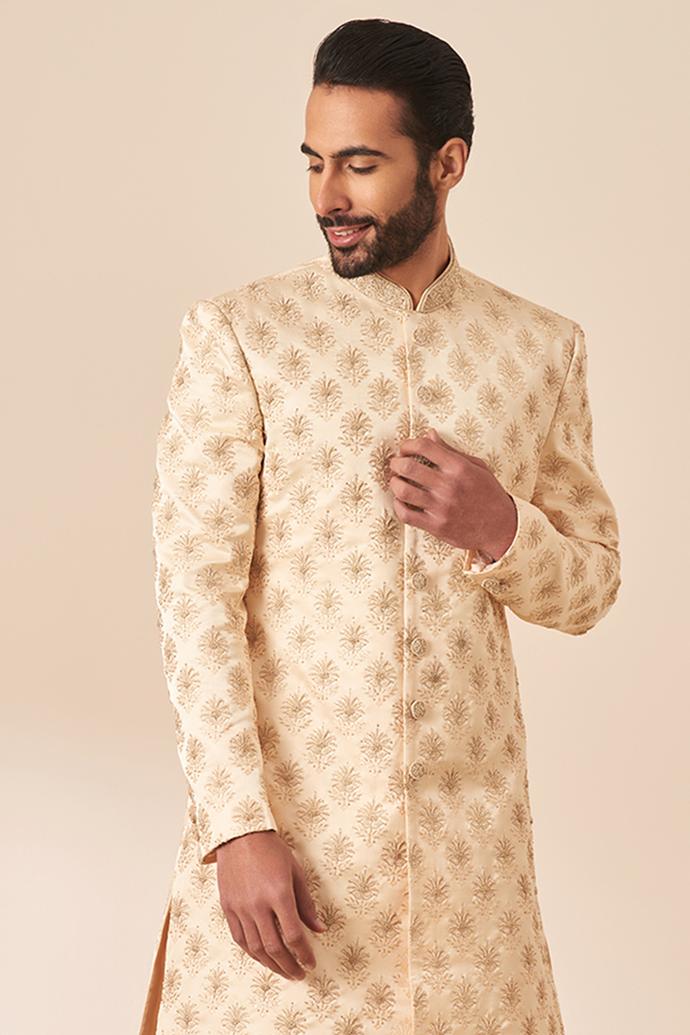 Twamev Men Faded Pink All Over Work Sherwani