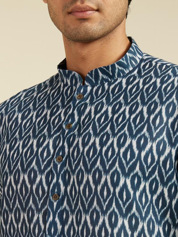 Diwas Men Oxford Blue IKat Print Kurta