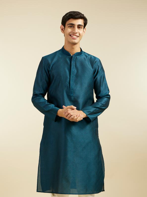 Diwas Men Teal Blue Grid Patterned Kurta with Embroidered Neckline