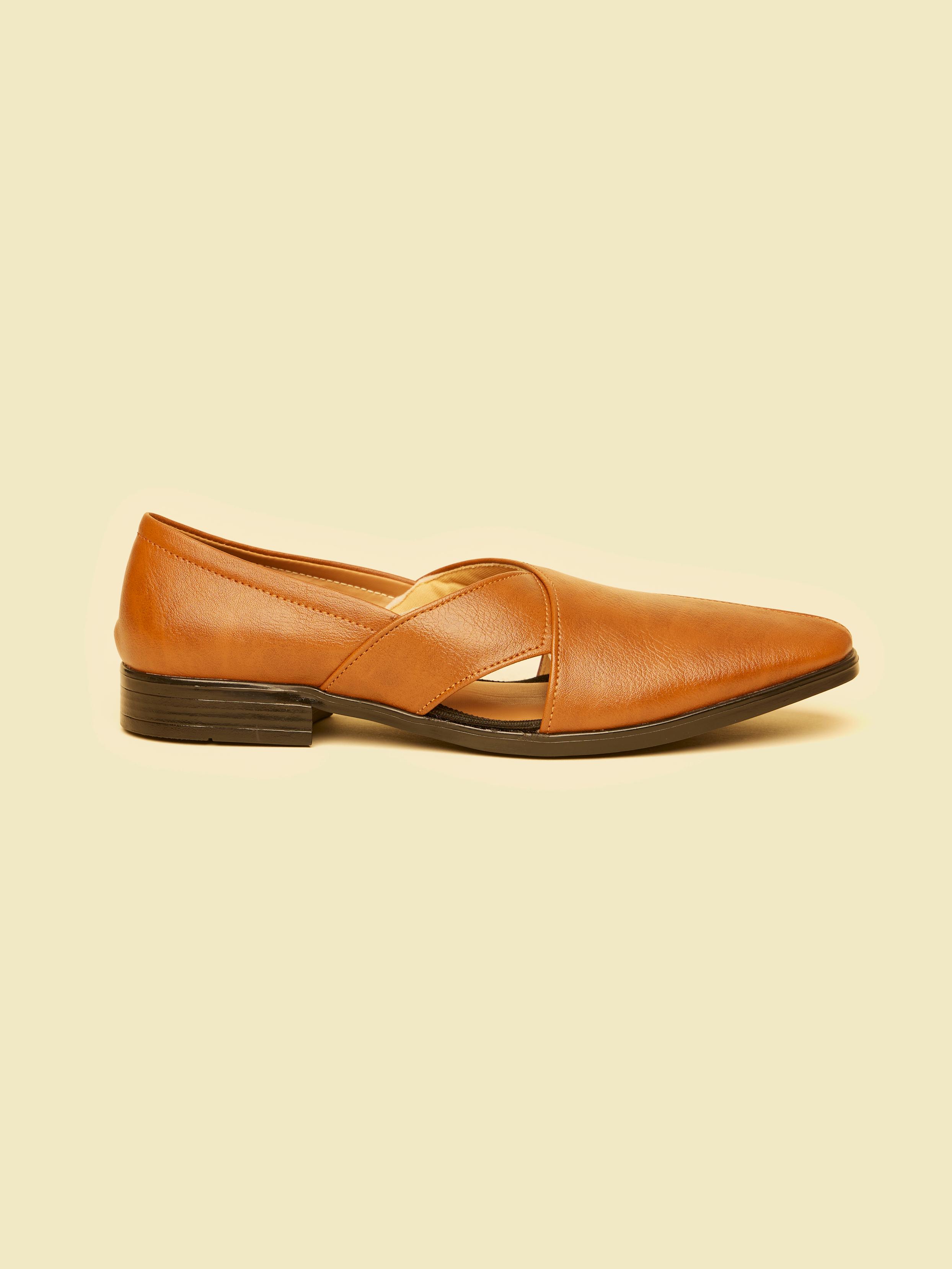 Twamev Men Regal Dark Brown Juti