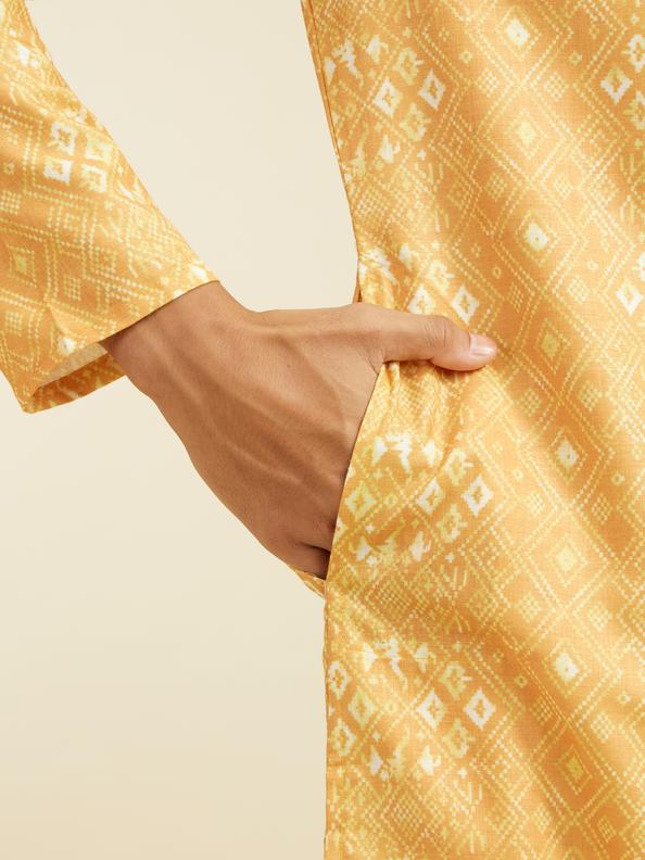 Diwas Men Mustard Yellow Kaleidoscopic Square Printed Kurta