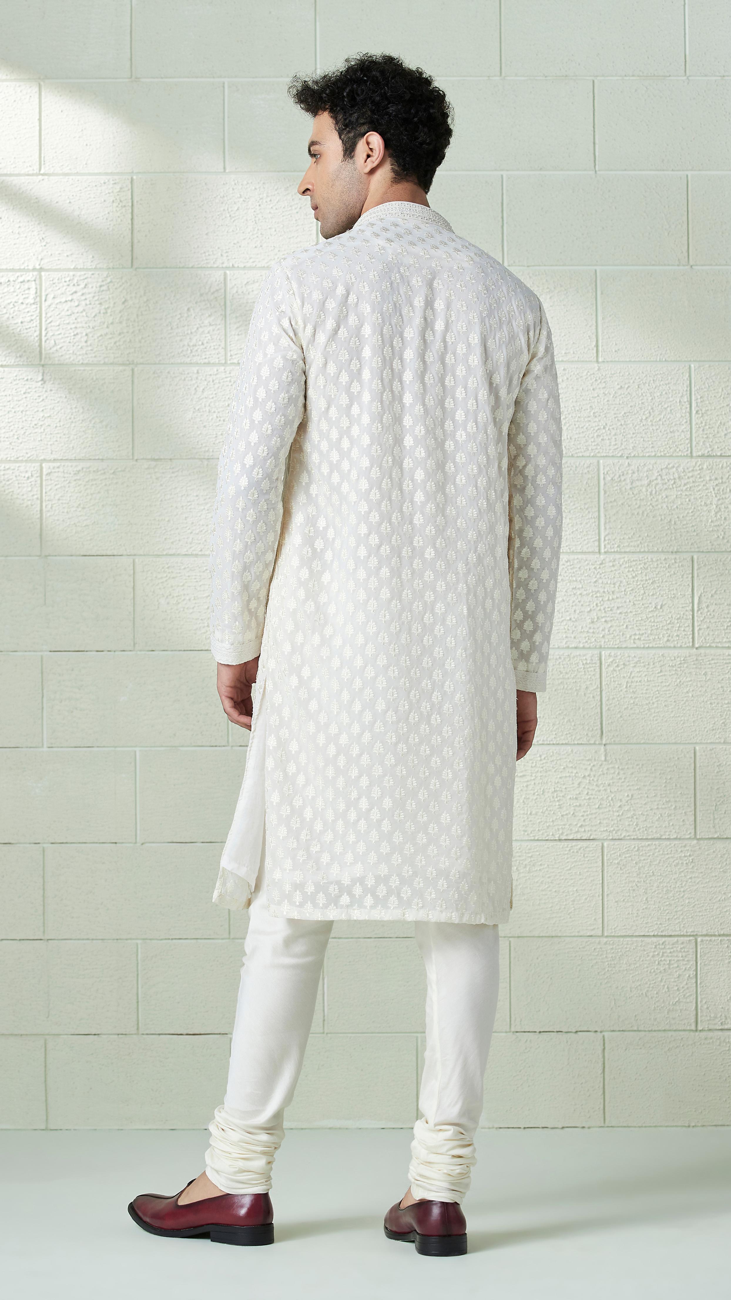 Twamev Men Powder White Chikankari Embroidered Kurta Set