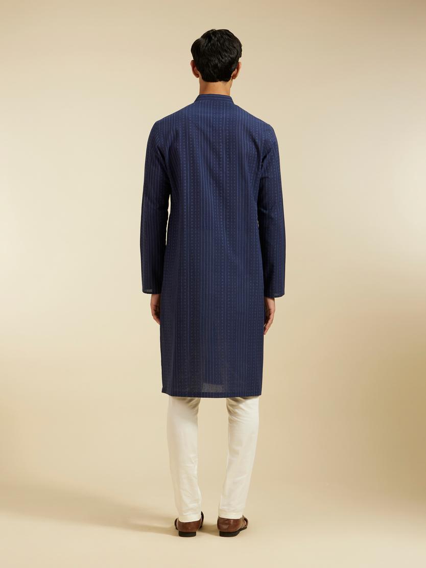Diwas Men Indigo Blue Linear Patterned Kurta