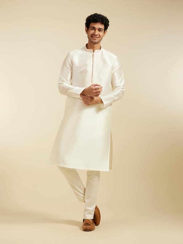 Diwas Men Warm White Plain Kurta With Embroidered Neckline