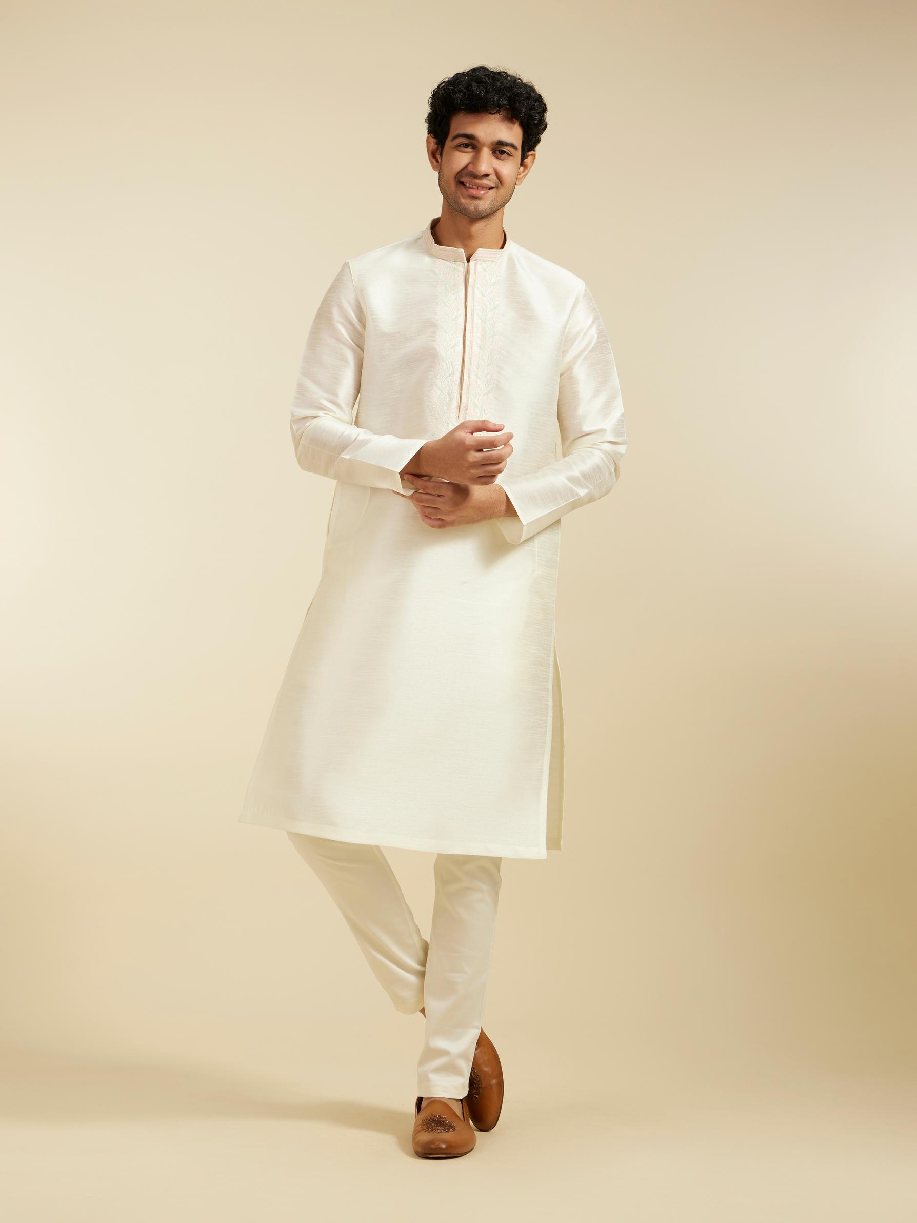 Diwas Men Warm White Plain Kurta With Embroidered Neckline