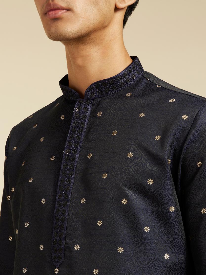 Diwas Men Indigo Blue Grid Patterned Kurta with Floral Embroidery