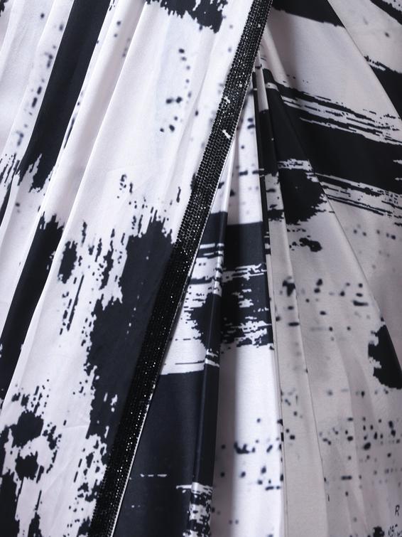 Twamev Women Black and Cream Fusion Satin Saree