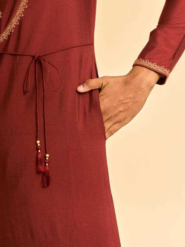 Diwas Men Dazzling Maroon Kurta
