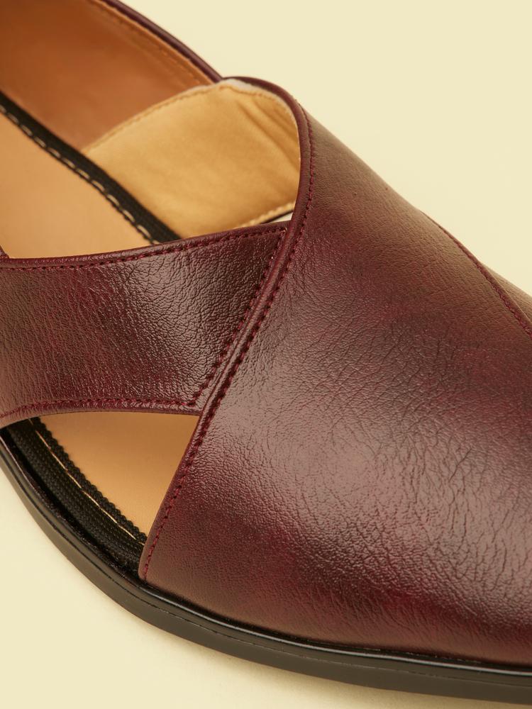 Twamev Men Wine Peshawari Juttis