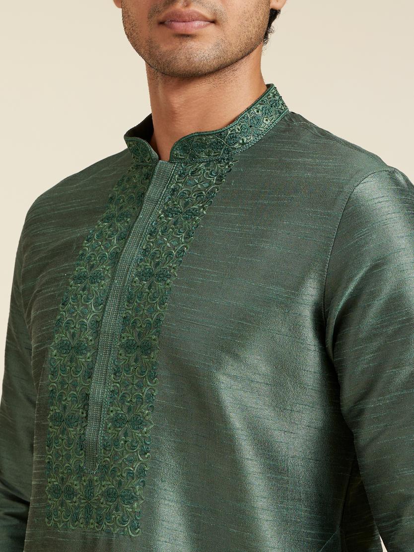 Diwas Men Bottle Green Plain Kurta With Embroidered Neckline
