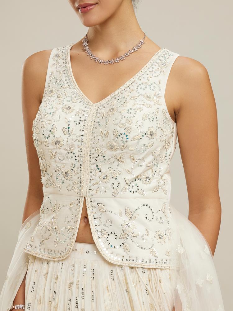 Twamev Women Dazzling Cream Lehenga