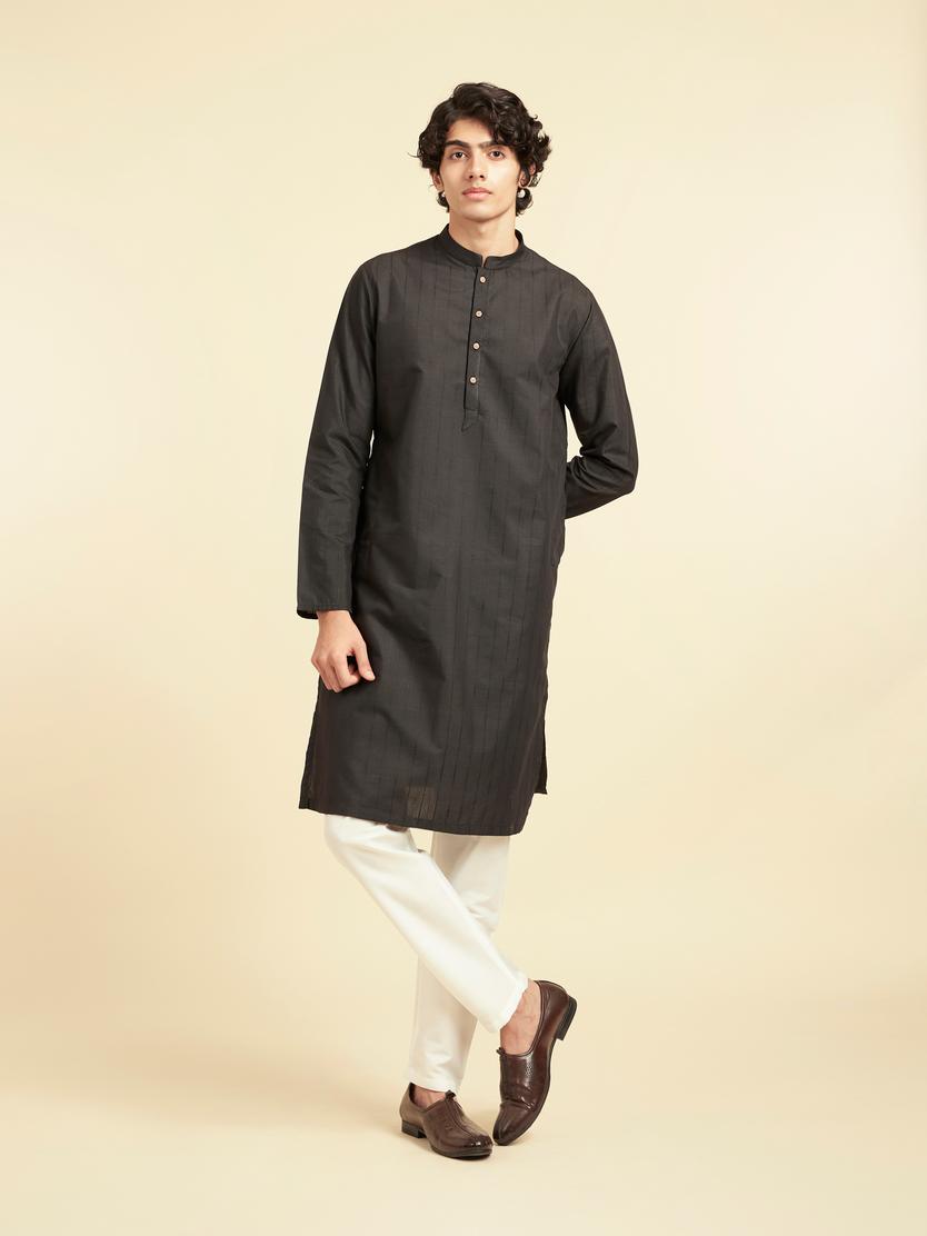 Diwas Men Black Elegance Cotton Kurta